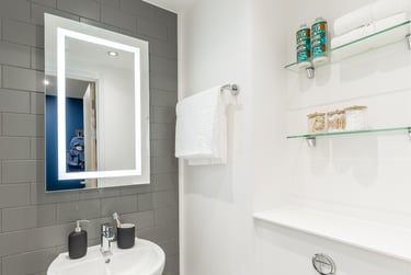 Cozy En Suite at Croft Court, 16 Stokes Croft, St Paul's, Bristol, BS13PR - Image 13